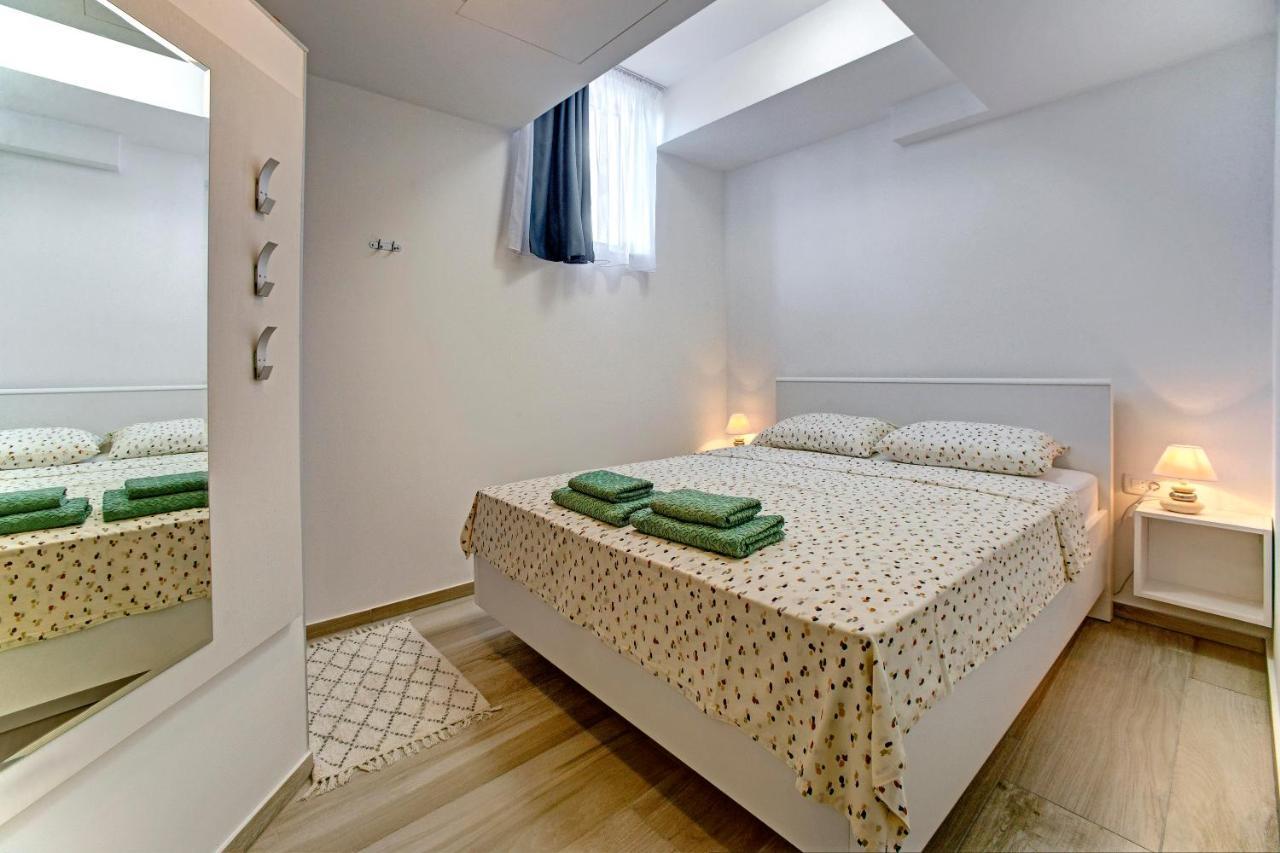 Luxury Plavi Biser